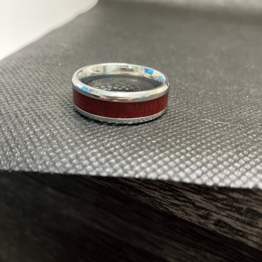 Unbranded Wedding Band Unisex Size 10 Silver Red Like New Stainless Steel Ring